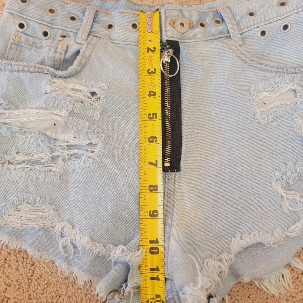 Zara Denim Shorts 6 - Picture 7 of 11